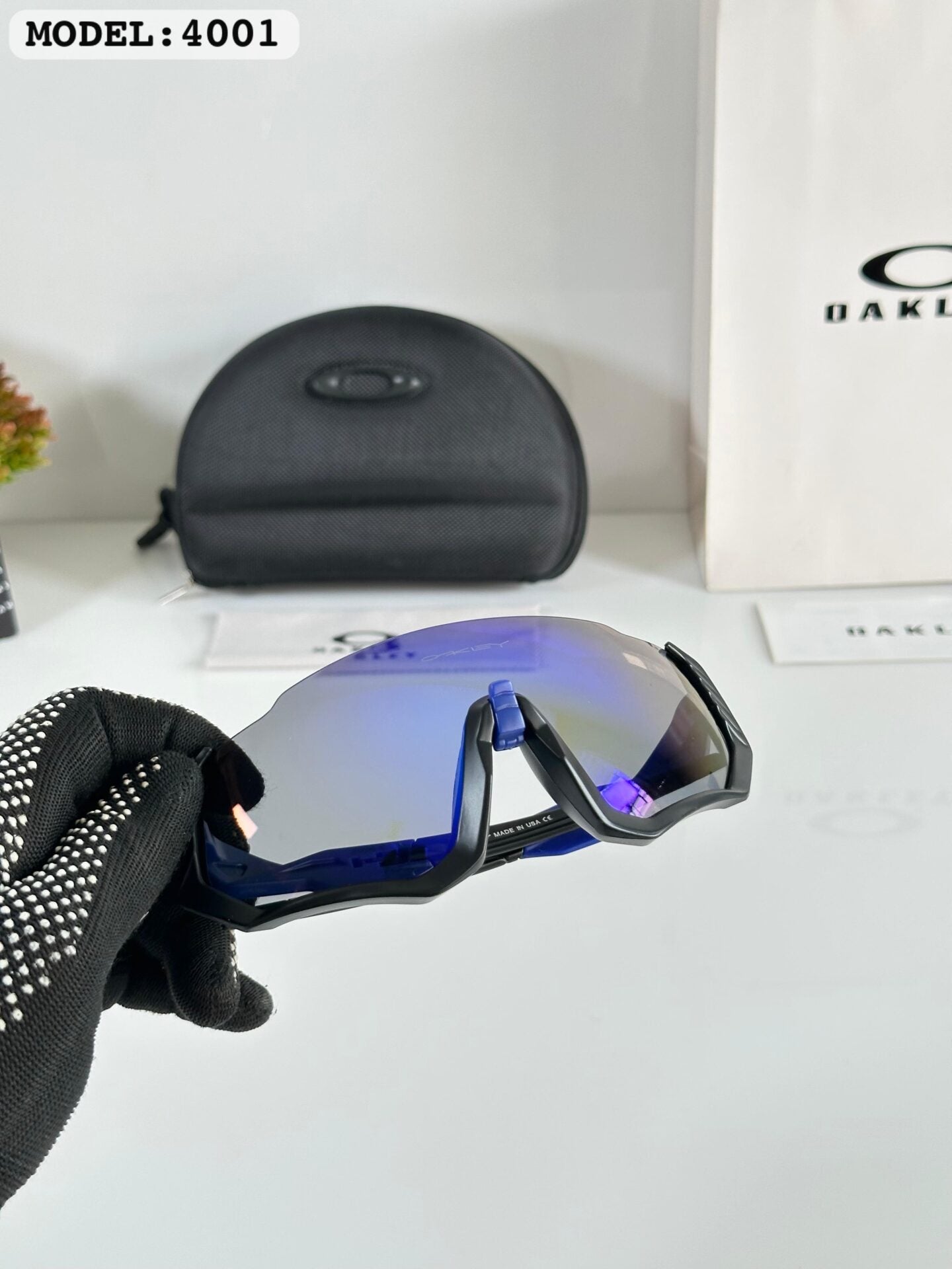 Oakley Shield Sport Sunglasses – Model 4001