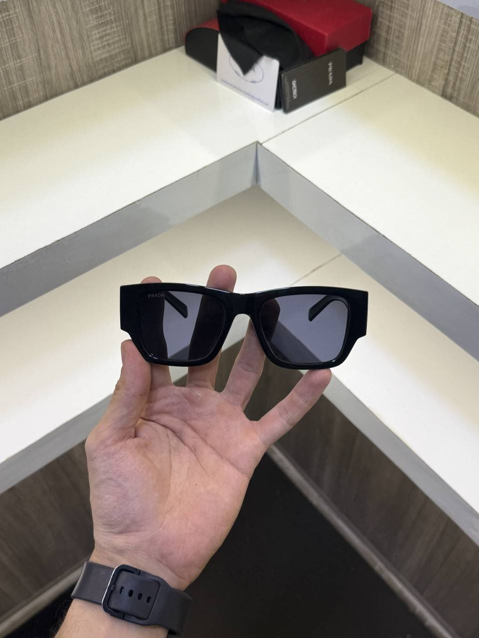 SK Ranveer 6082- Glossy Black