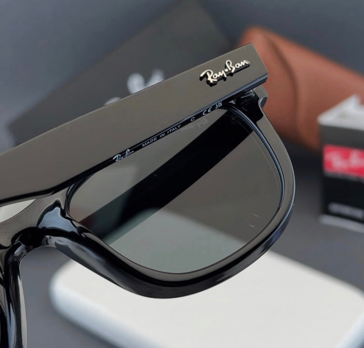 RB-2590 GLSSY BLACK | Premium Fashion Eyewear