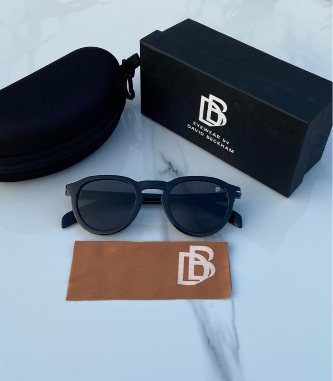 DAVID GLOSSY BLACK| Premium UV400 Fashion Eyewear (Copy)