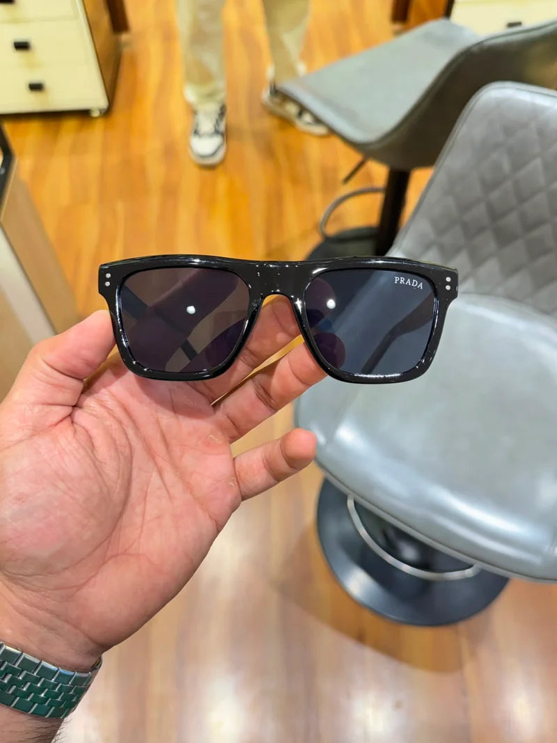 PD-666 Glossy Black With Black Lens