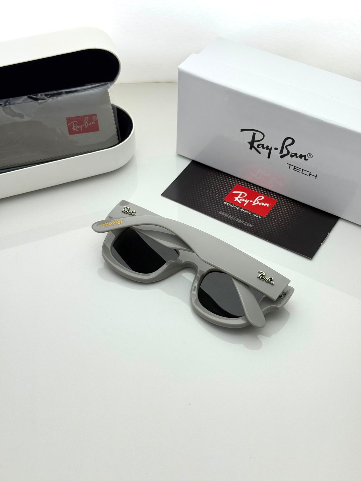 2690 PUFF White