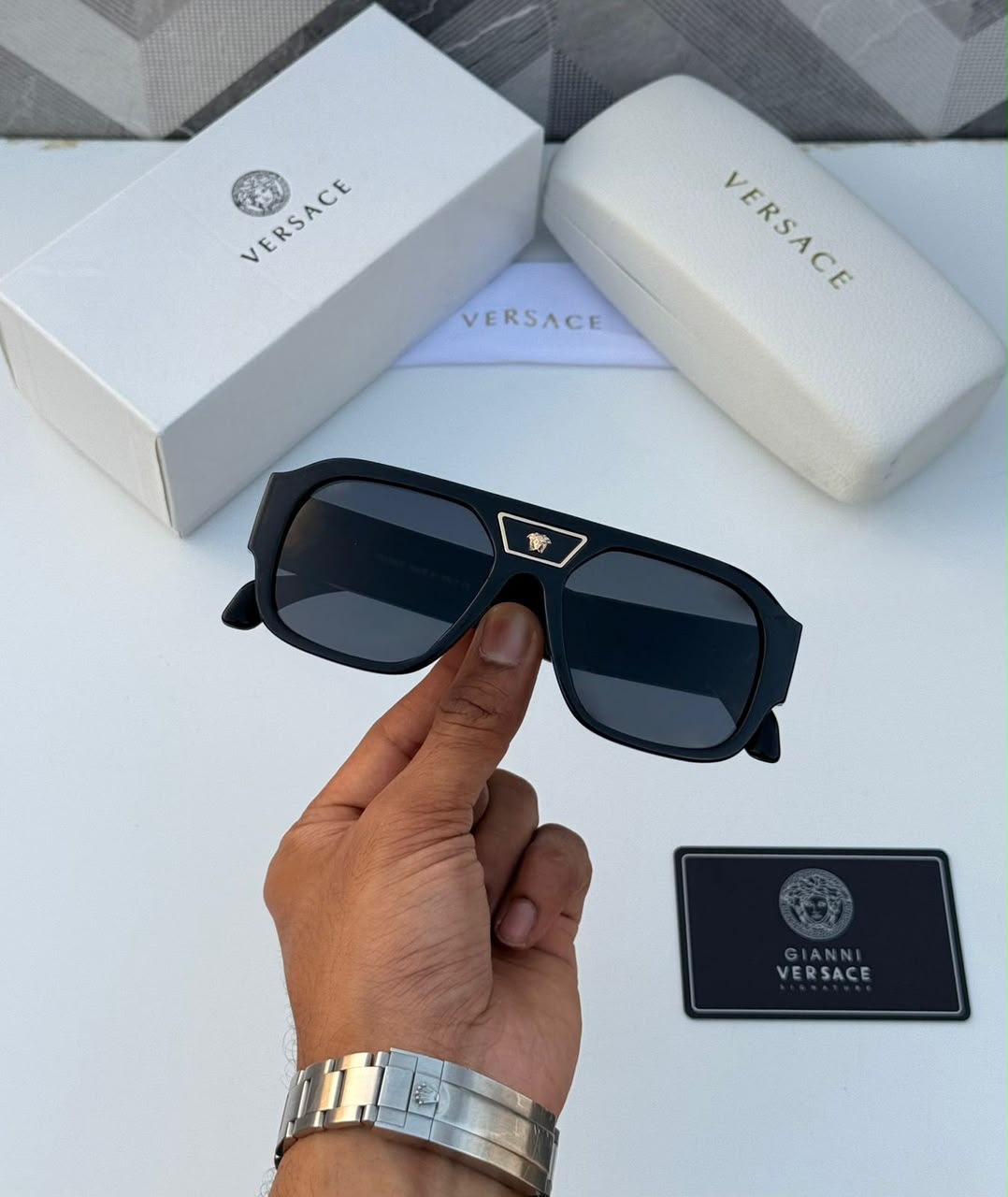 Vers 4545 Black Square Sunglasses