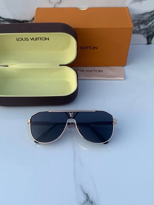 L-5565 Premium  Sunglasses – Gold Frame with Black Gradient Lens