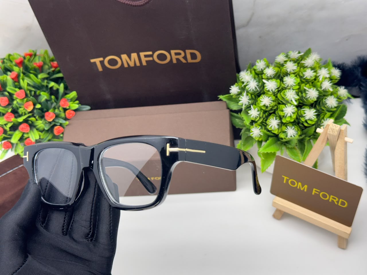 TOMM TRANSPARENT