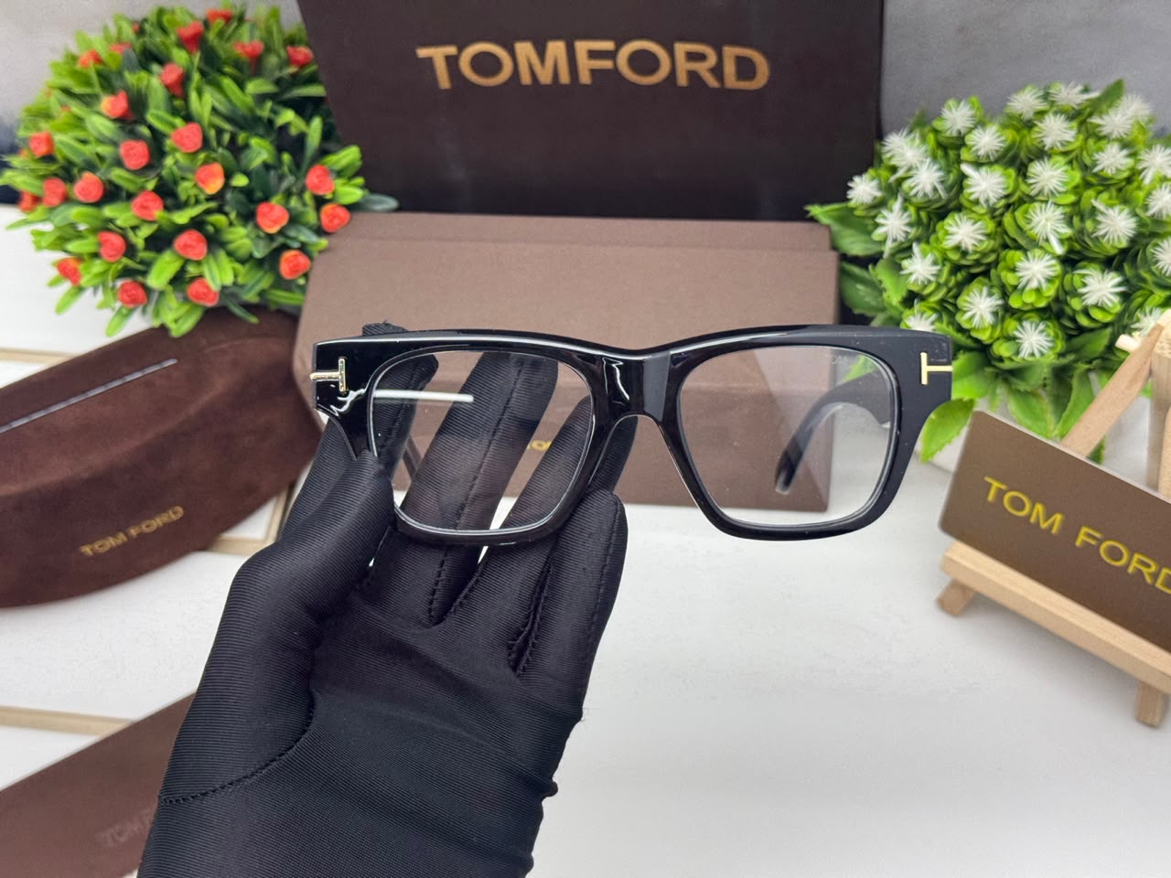 TOMM TRANSPARENT
