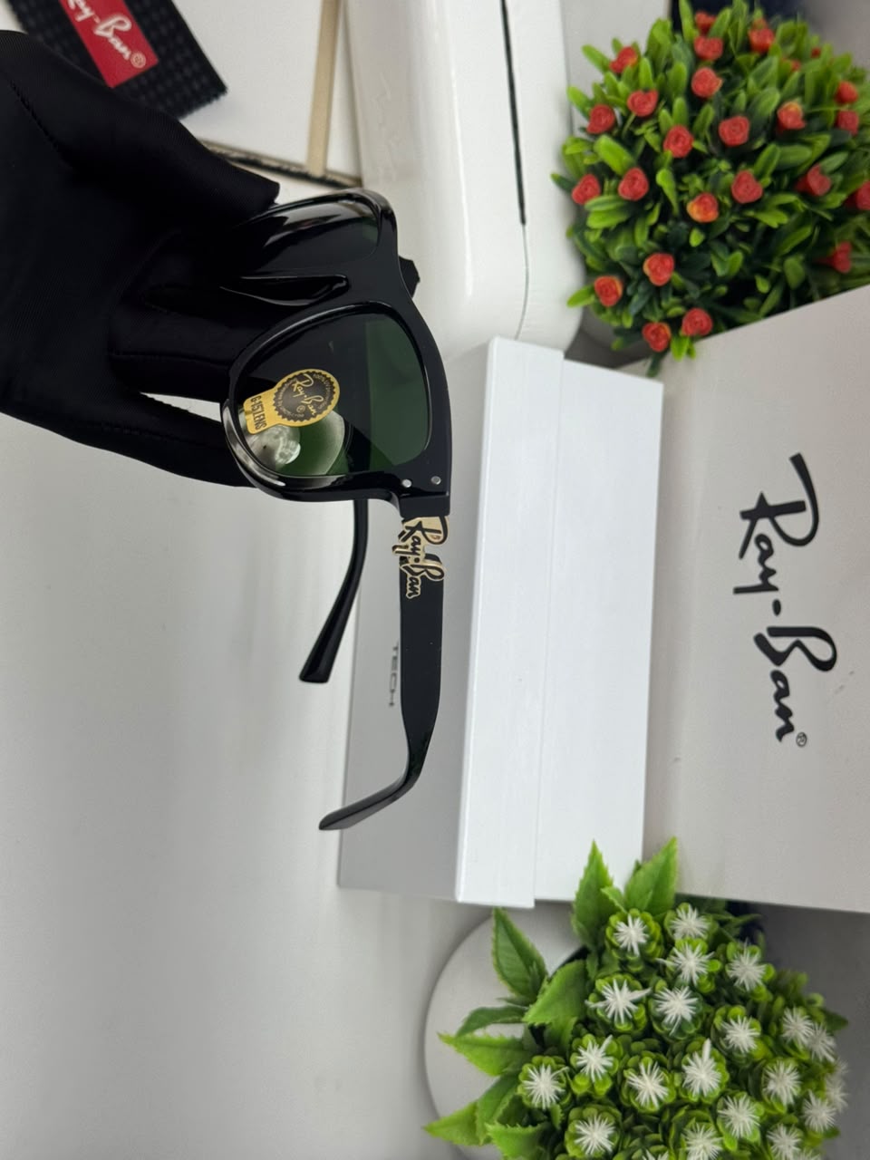 RB-777 Black Frame Green Glass