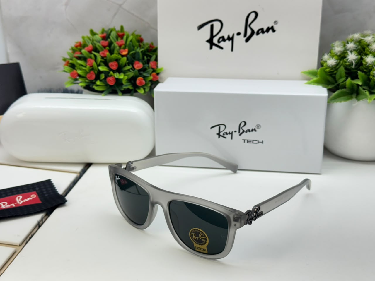 RB-777 Transparent Frame Black Glass