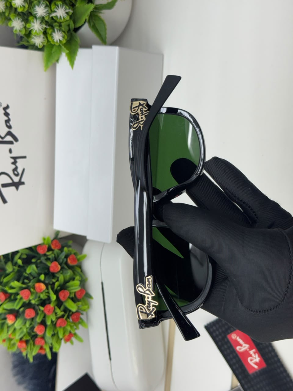 RB-777 Black Frame Green Glass