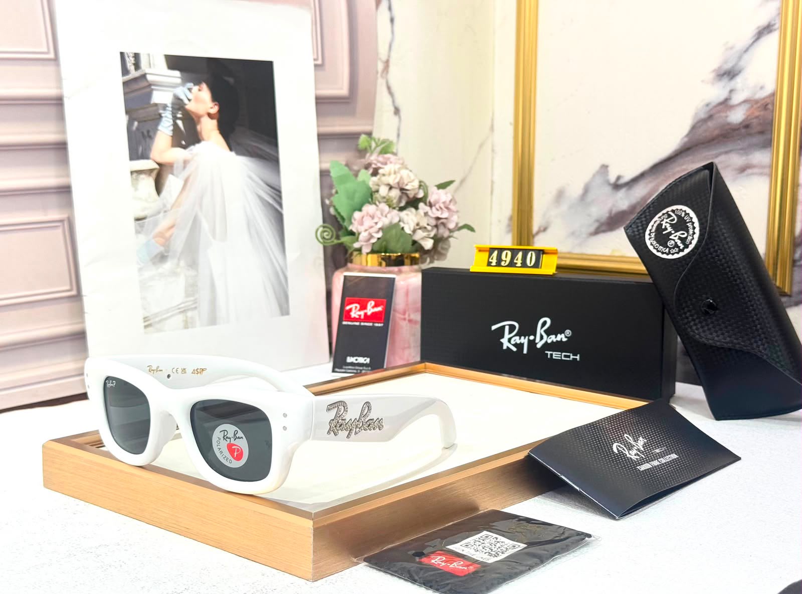 2700-PUFF WHITE
