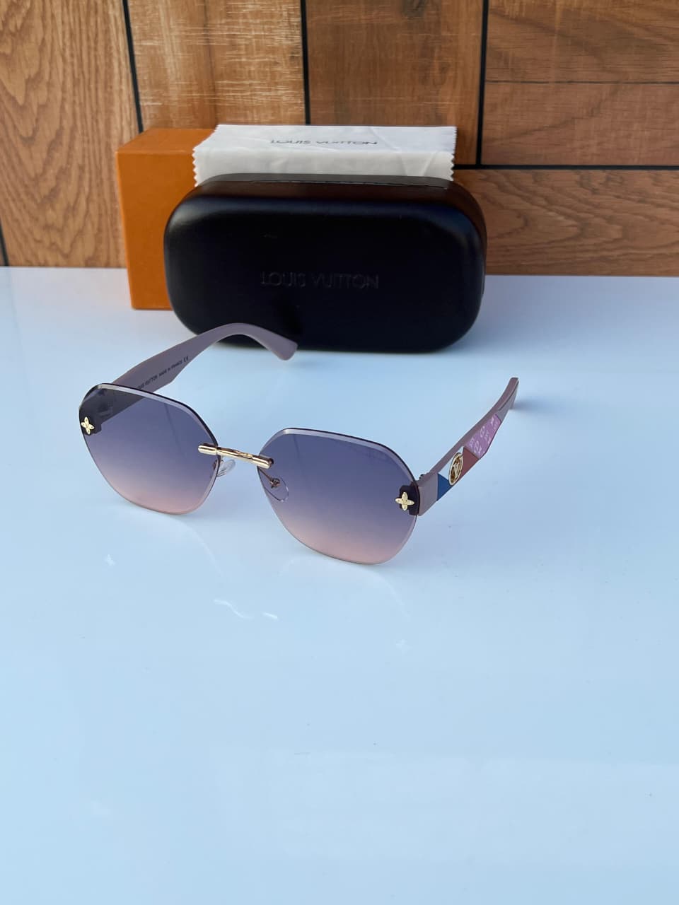 LOUIS RIMLESS Sunglasses | Premium Fashion Eyewear