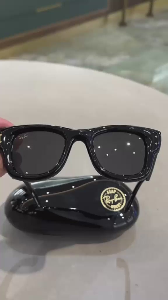 4940 GLOSSY BLACK
