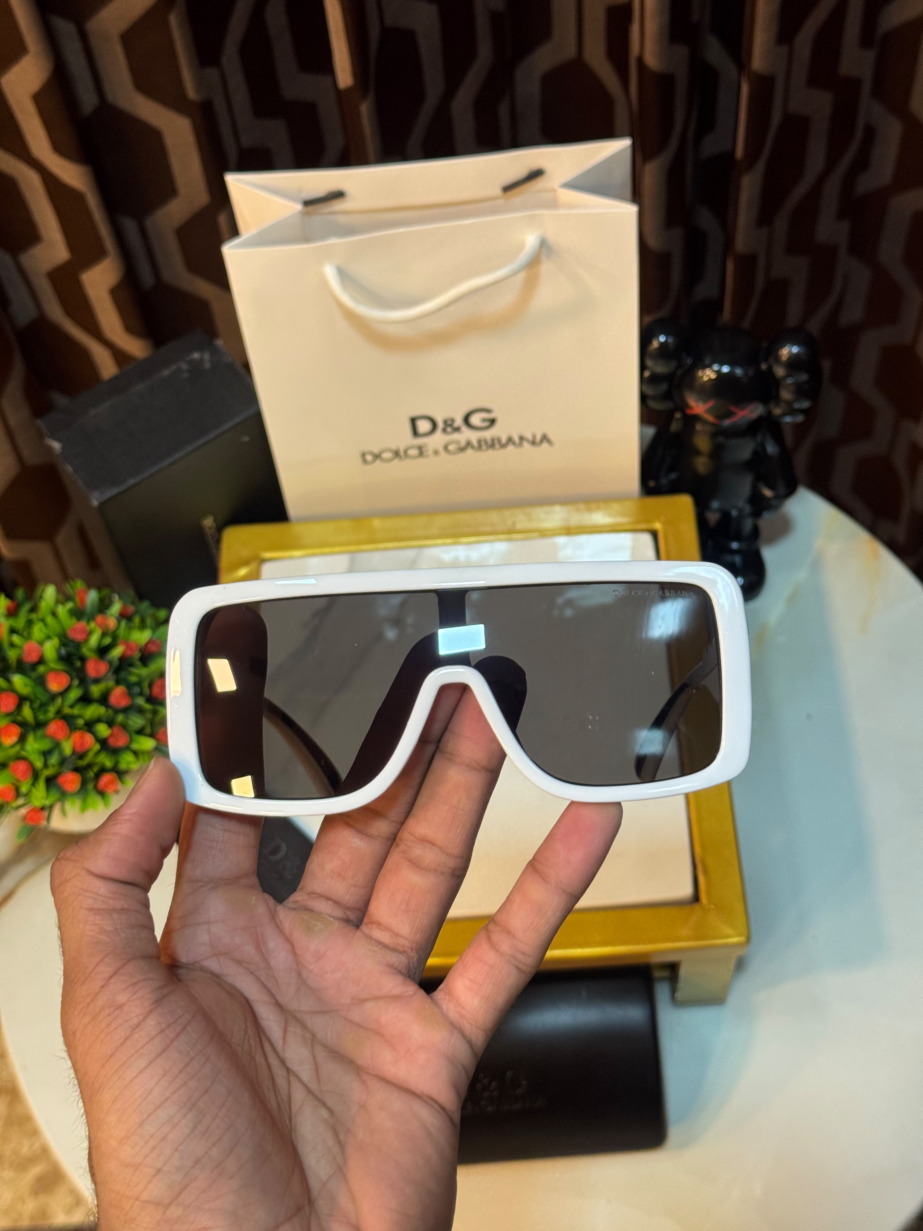 DG-6204 Luxury White Oversized Sunglasses